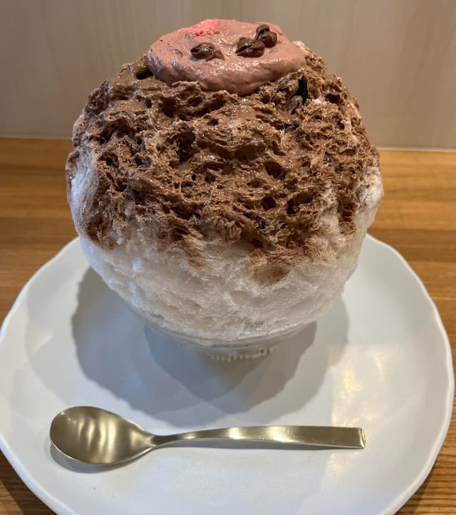 ナナシノ氷菓店ボンボンショコラのかき氷