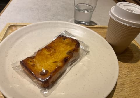 フレンチトーストとコーヒー