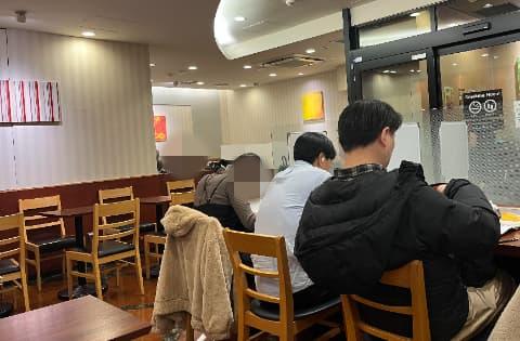 ドトール店内