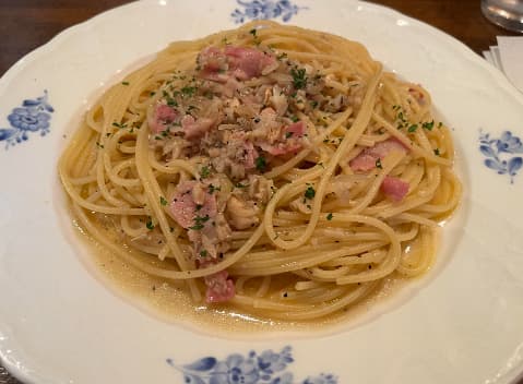 キノコとベーコンの塩パスタ