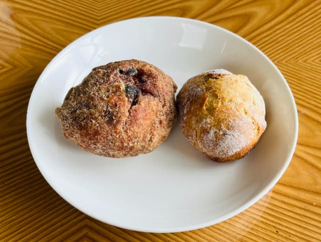 クラプフェンと塩糀ミルクパン