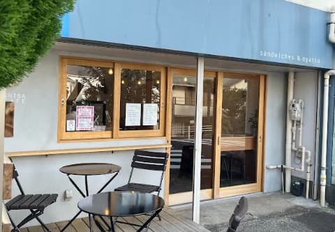 SHIBAカフェ外観