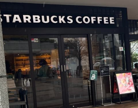 田園調布スタバ外観